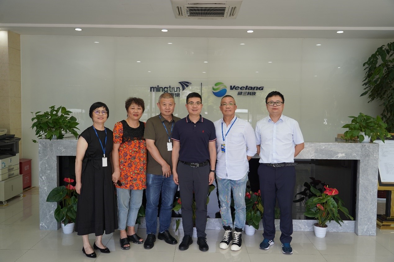 浙江大学控股集团总经理余飞鹏一行莅临浙大彩神（中国）调研指导